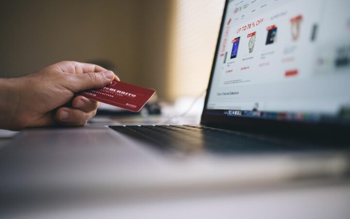 ecommerce dashboard laptop