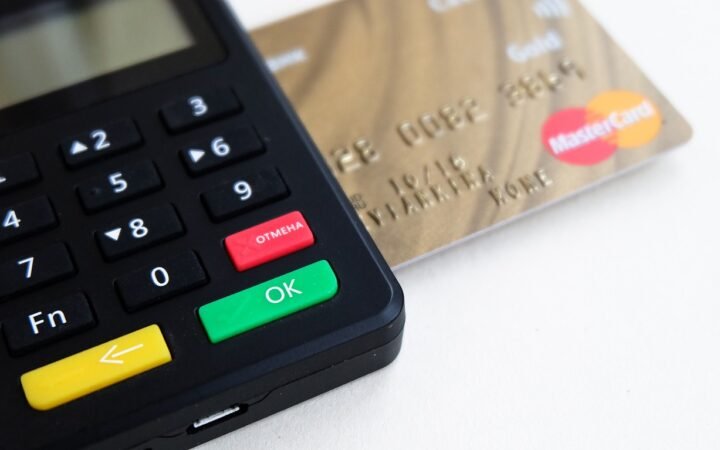 small business owner smartphone payment