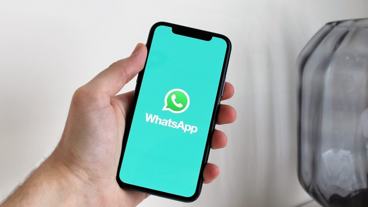whatsapp and AI